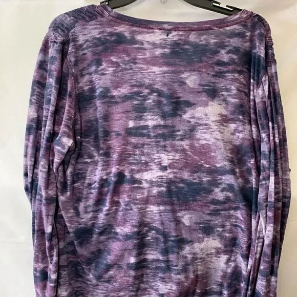 Calvin Klein Jeans V-Neck L/S Top #213 - Picture 2 of 3